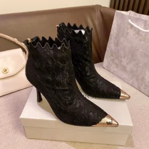 Retro Design Pointed Toe Boots
